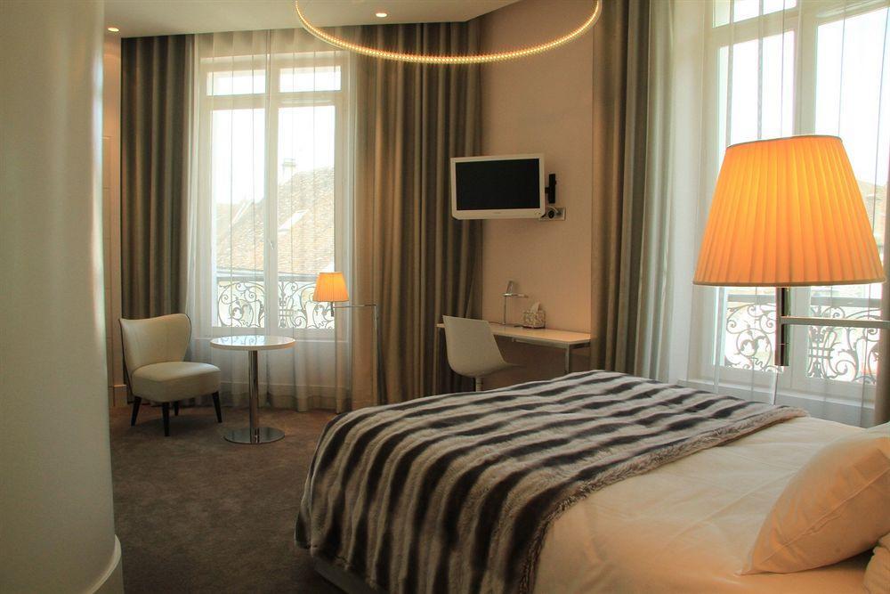 Le Cesar Hotel Provins Ngoại thất bức ảnh