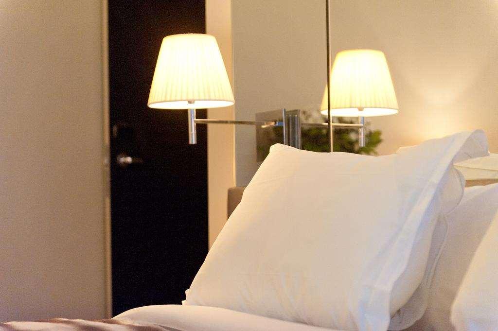 Le Cesar Hotel Provins Phòng bức ảnh
